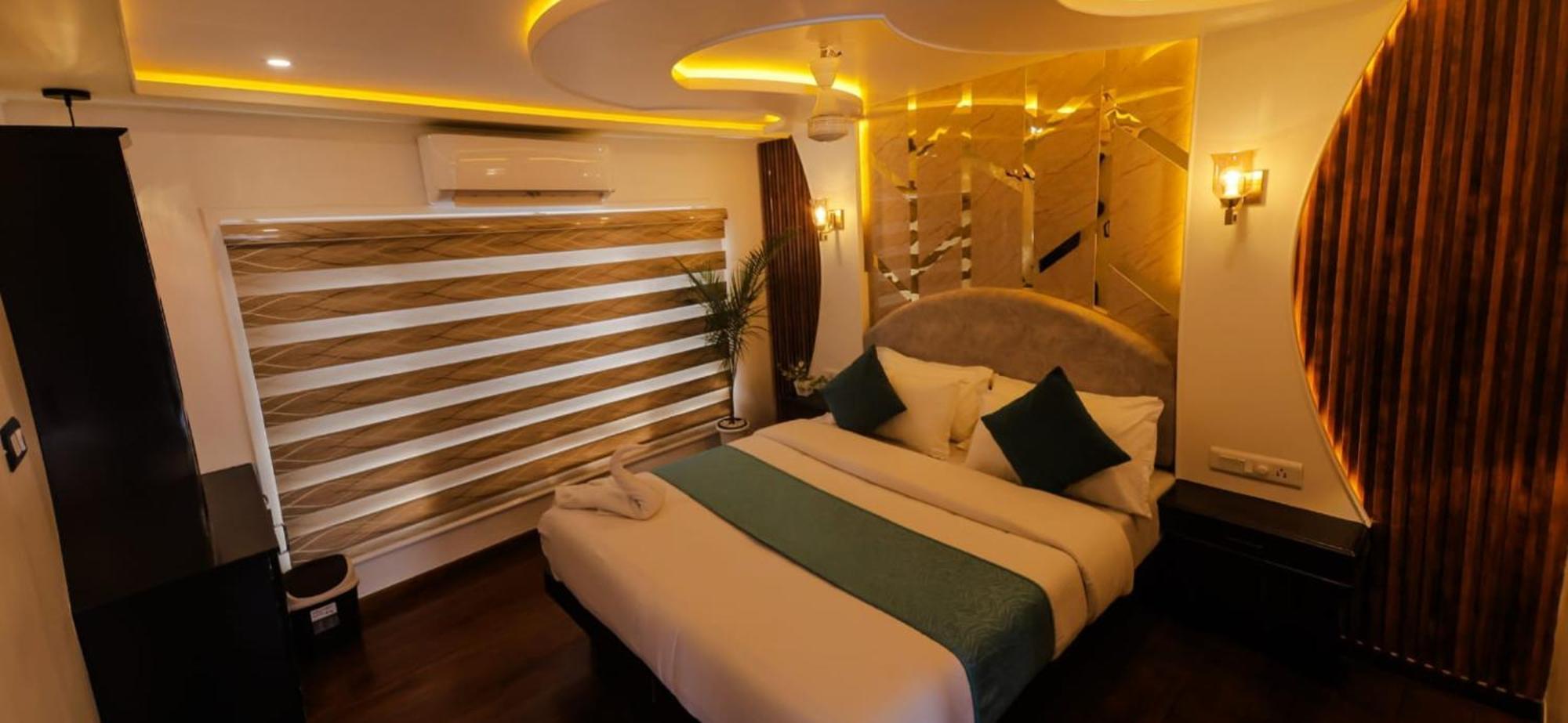 Victoria Houseboats Hotel Alappuzha Ngoại thất bức ảnh