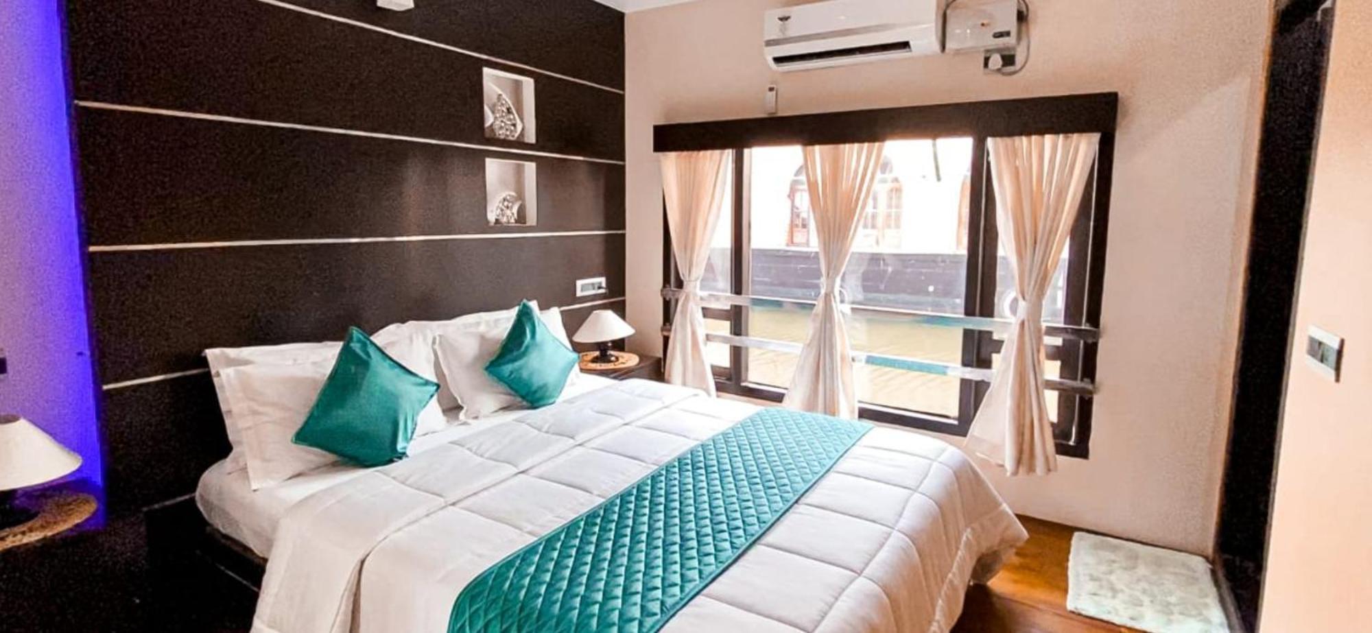 Victoria Houseboats Hotel Alappuzha Ngoại thất bức ảnh