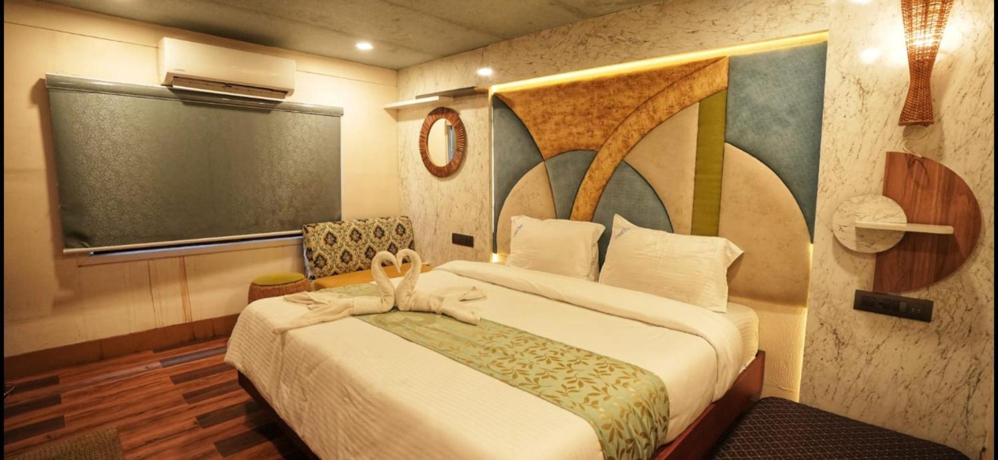 Victoria Houseboats Hotel Alappuzha Ngoại thất bức ảnh